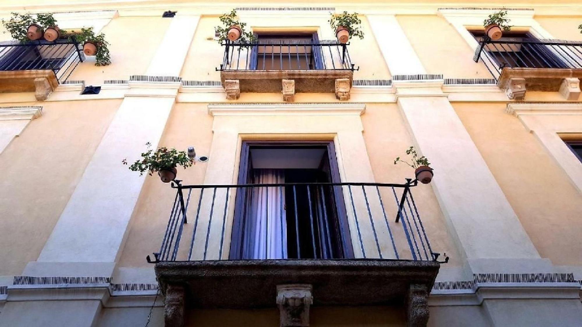 Palazzo Zimatore Residenza D'Epoca Пиццо Экстерьер фото